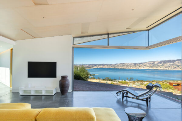 0300 Living Room-005